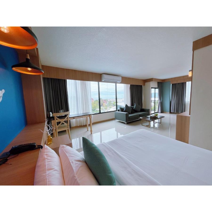 The Sixteenth Naiyang Beach Hotel Sha Plus Nai Yang Beach Екстериор снимка